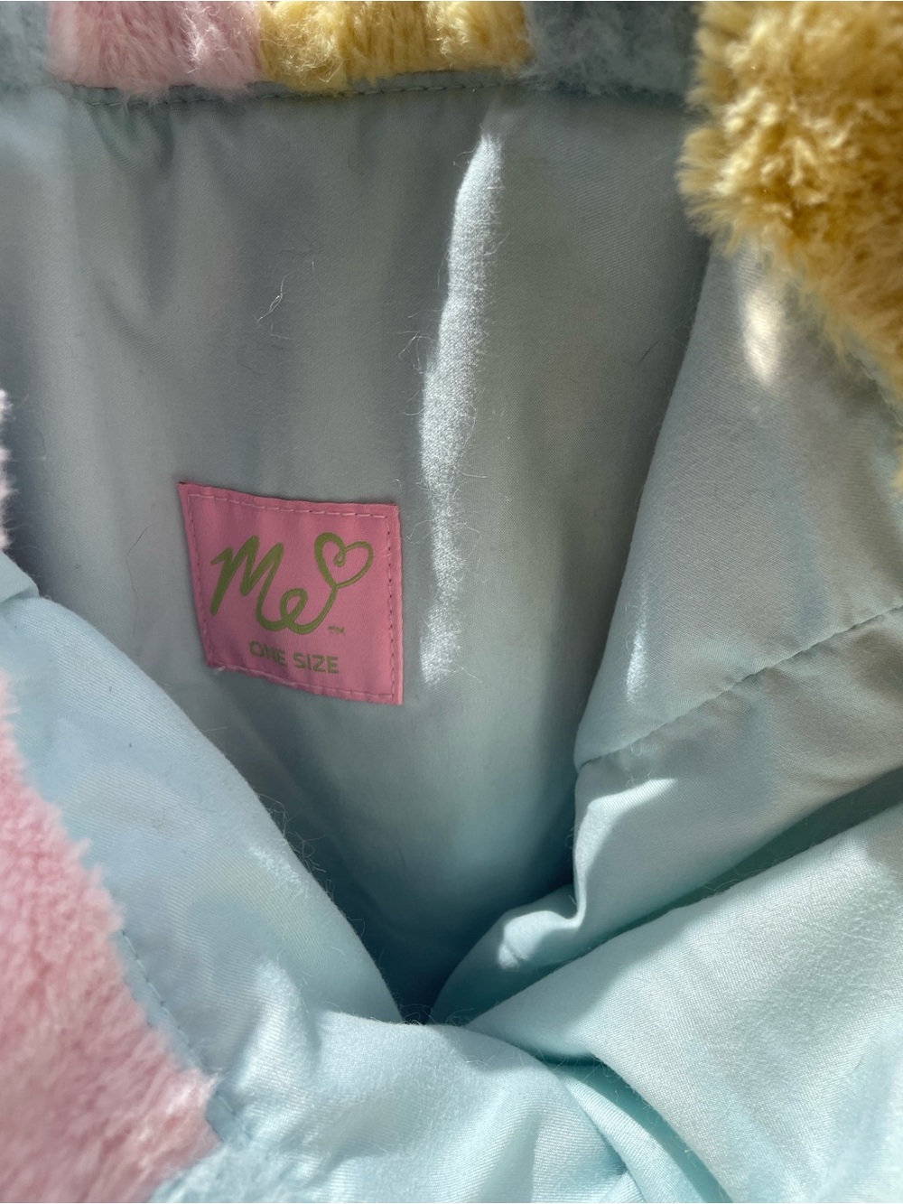 ME Makeover Essentials Pastel Patchwork Plush Tote - Pink, Yellow, Blue, Purple - Picture 4 of 4